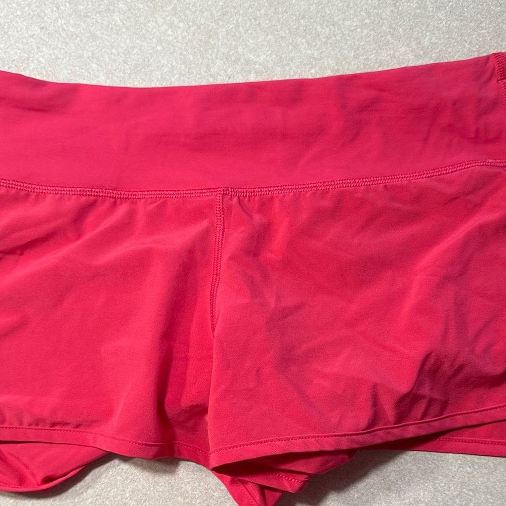 Lululemon shorts zipper pocket in back smoke free home.